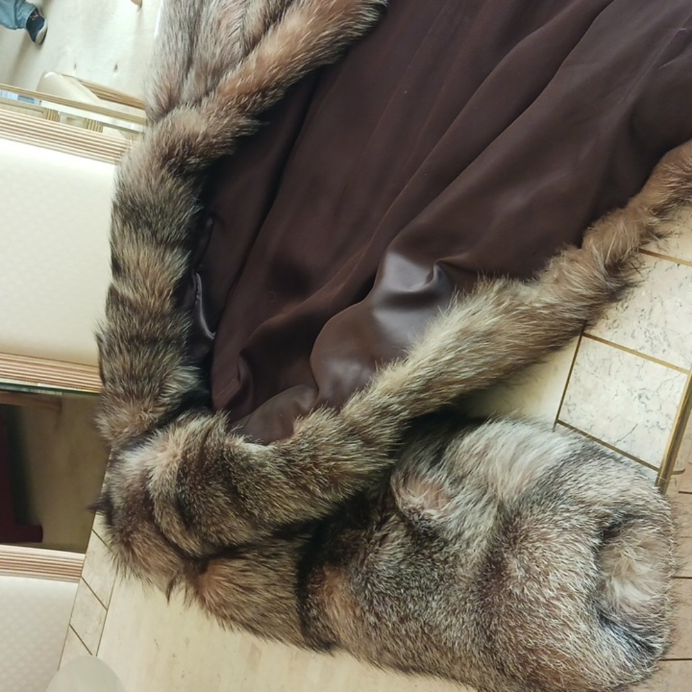 Vintage Silver Fox "full" length fur coat,satin lining, like New..beautiful coat - Picture 6 of 16